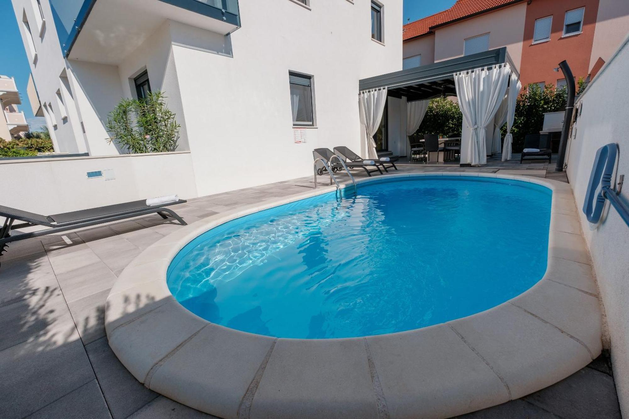 Villa Essenza - Luksuzne Kuce Za Odmor โวดีเซ ภายนอก รูปภาพ